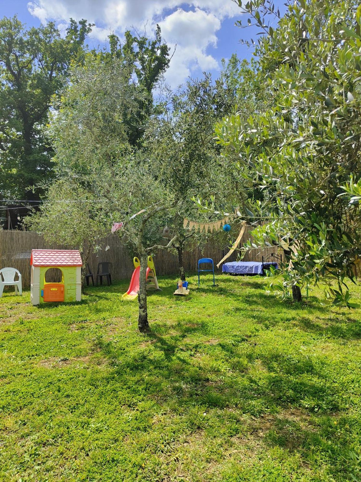 Bed and Breakfast Casale Dei Ricordi Arce Exterior foto